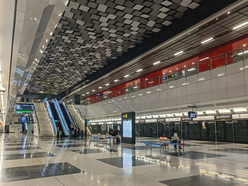 Concourse of Woodlands North MRT station
